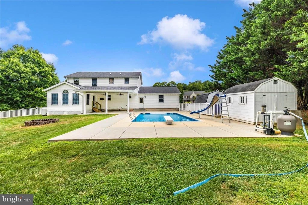 Photo of 7002 SPRINGDALE LANE