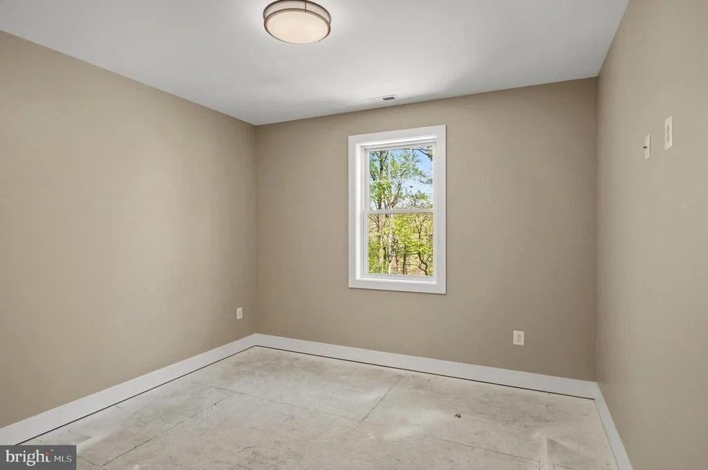Photo of 584 PARK ROAD