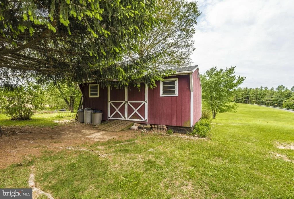 Photo of 2925 THURSTON ROAD