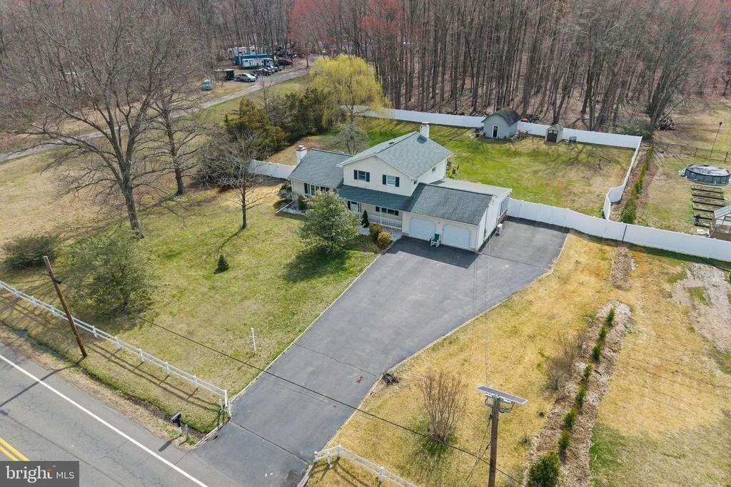 Photo of 115 EDGEBROOK ROAD
