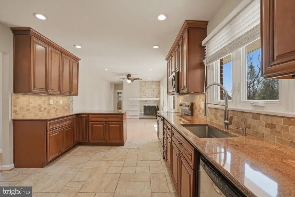 Photo of 1800 GAYFIELDS DRIVE
