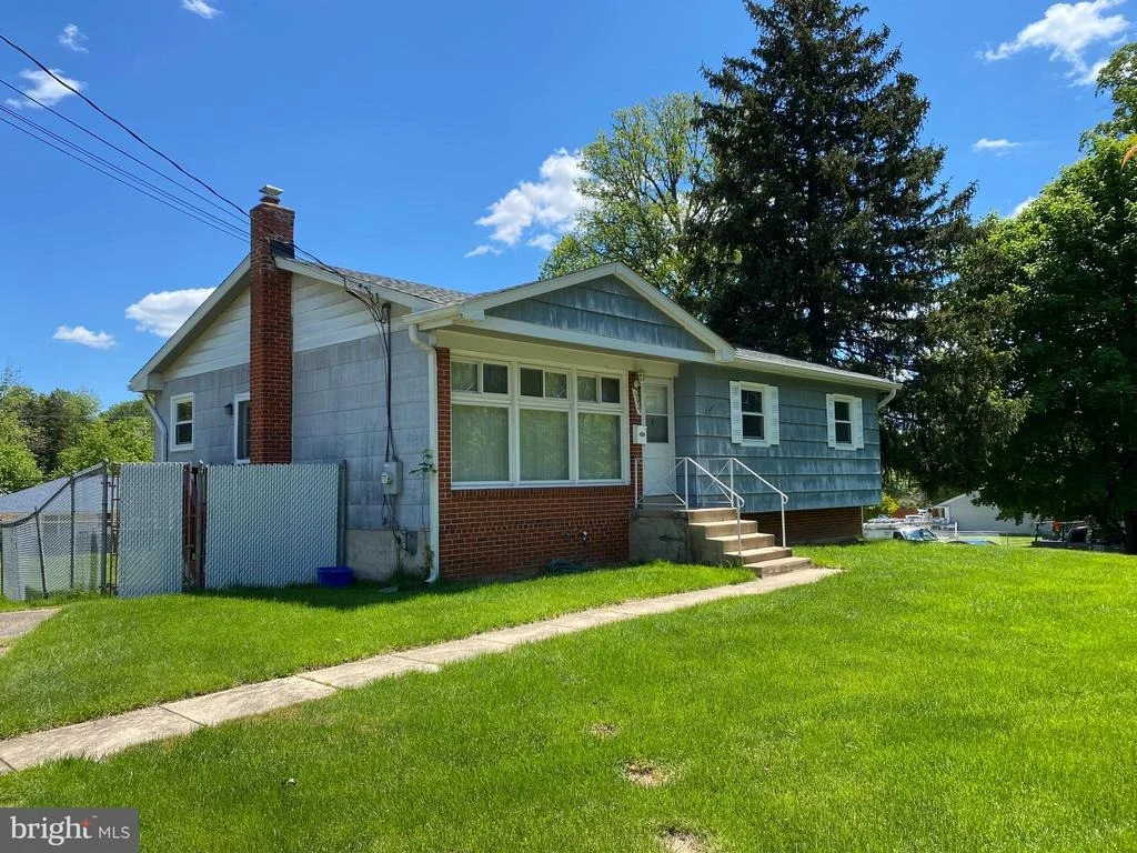 Photo of 13901 BAUER DRIVE