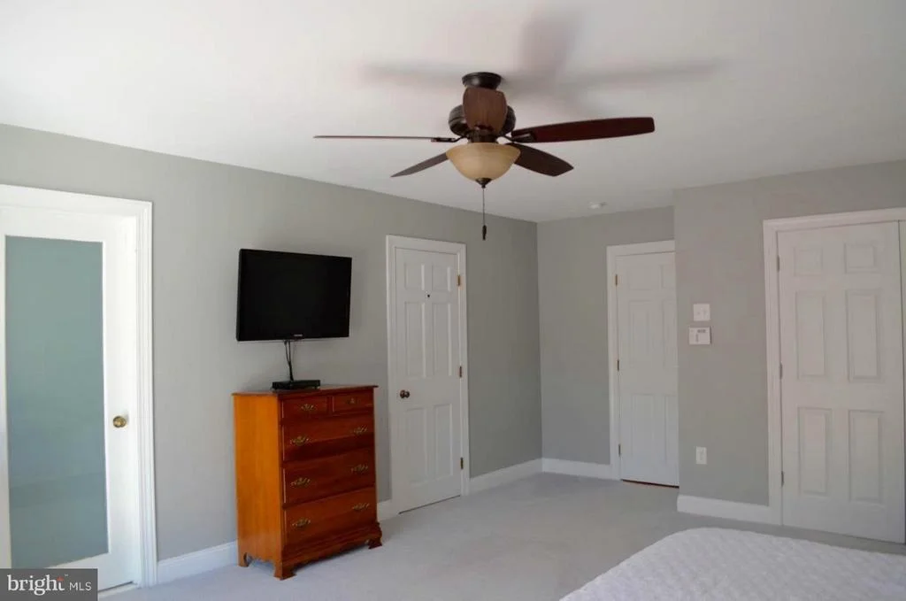 Photo of 2050 N PLANTATION DRIVE