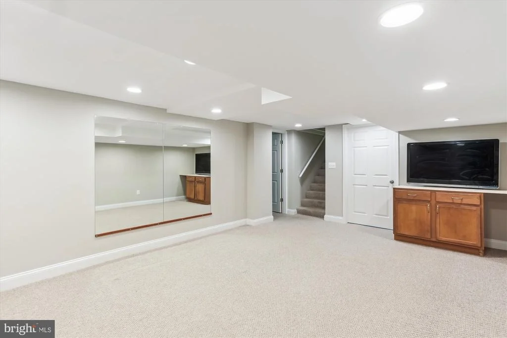 Photo of 813 MIDLAND ROAD