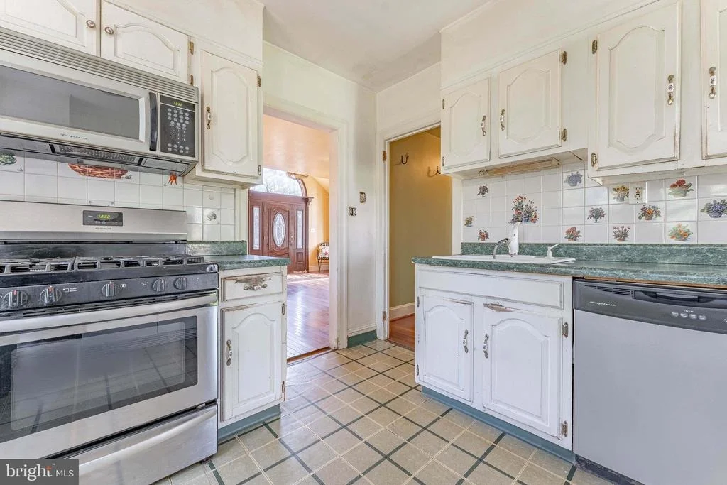 Photo of 537 RED FOX LANE