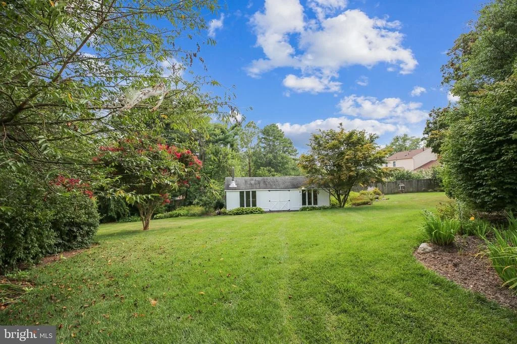 Photo of 15225 CENTERGATE DRIVE