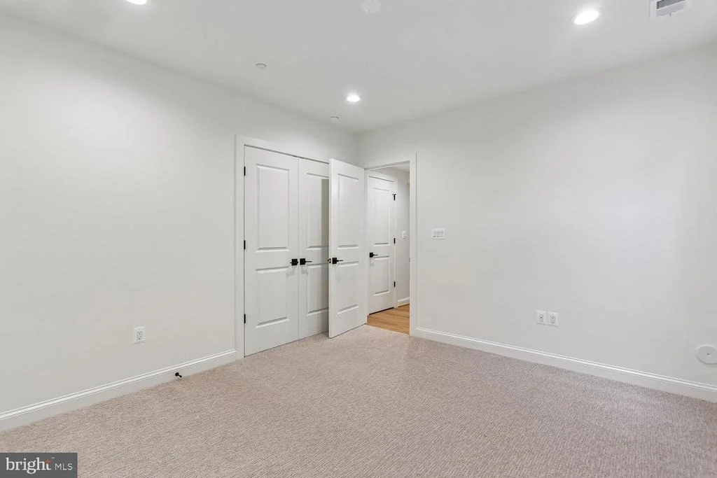 Photo of 6217 PLAINVIEW ROAD