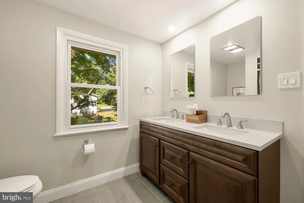 Photo of 45383 PERSIMMON LANE