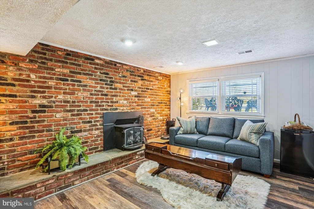 Photo of 8112 SENECA VIEW DRIVE