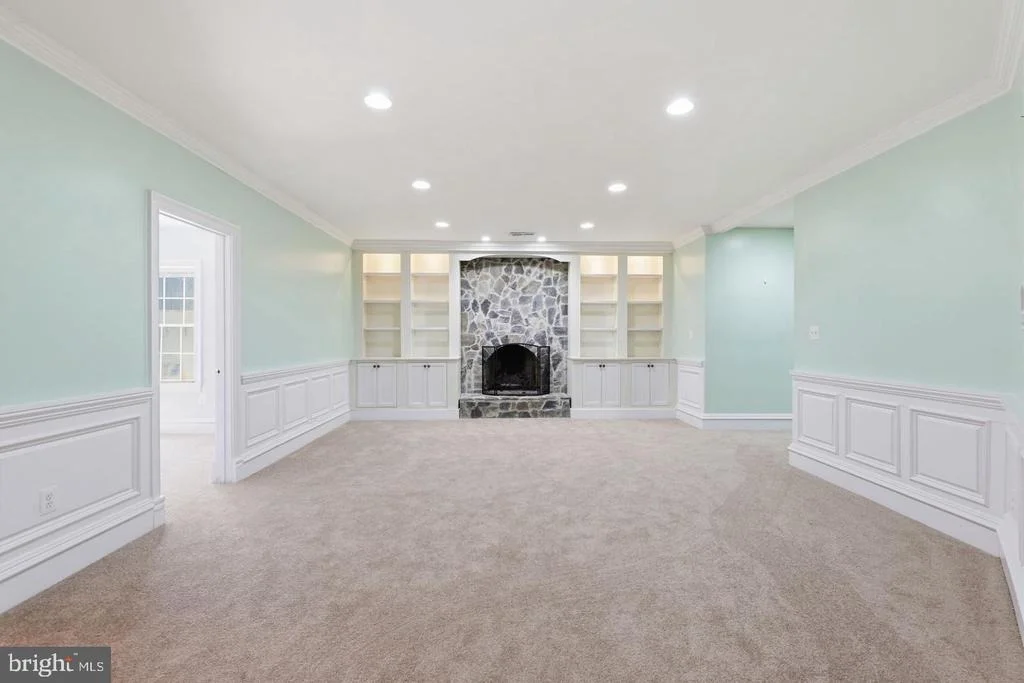 Photo of 8813 OAK LEAF DRIVE