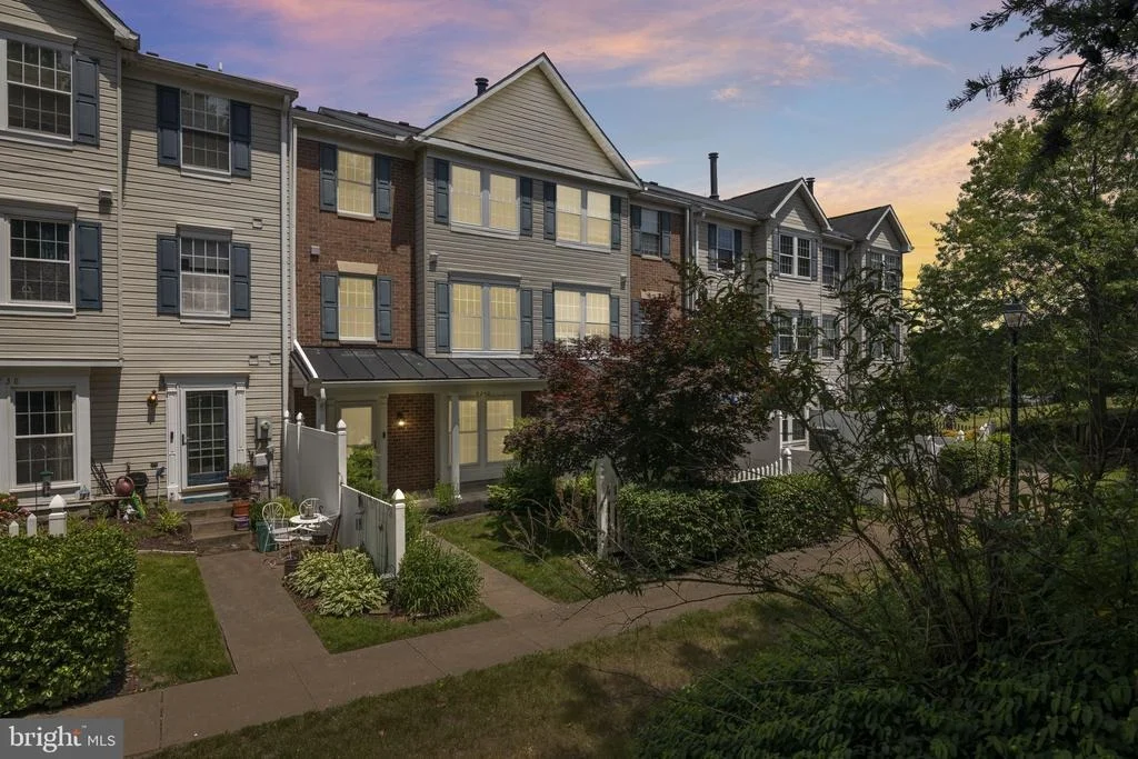 Photo of Unit 25 at 4240 MAPLE PATH CIRCLE