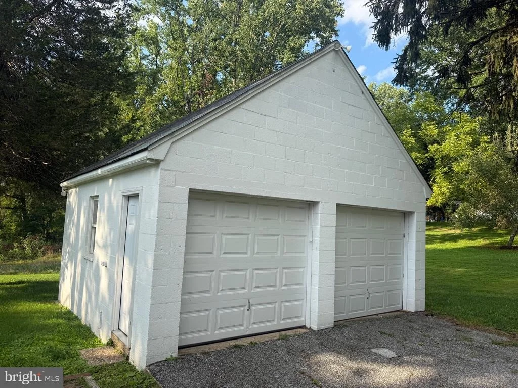 Photo of 10516 BIRD RIVER ROAD