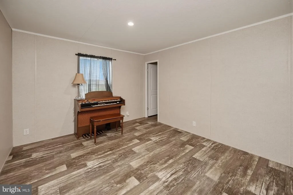 Photo of 635 DENNETT ROAD