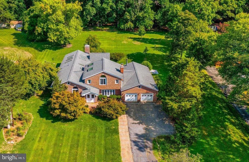 Photo of 708 HOBBS DRIVE