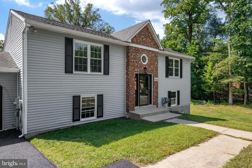 Photo of 8510 SCHULTZ ROAD