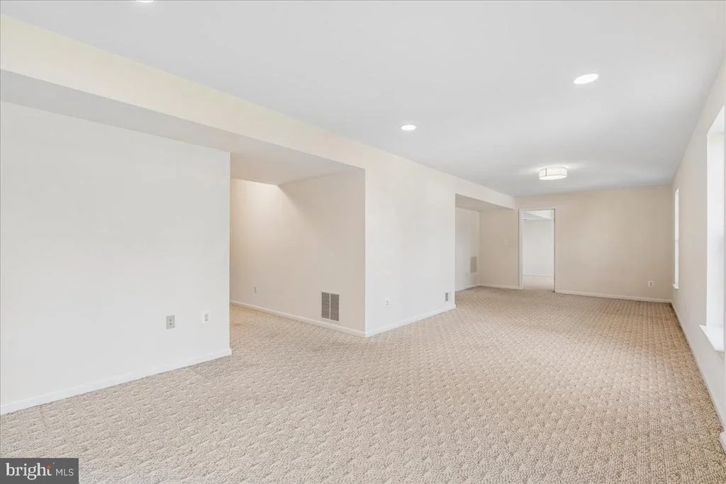 Photo of 2105 WALKING CREST COURT