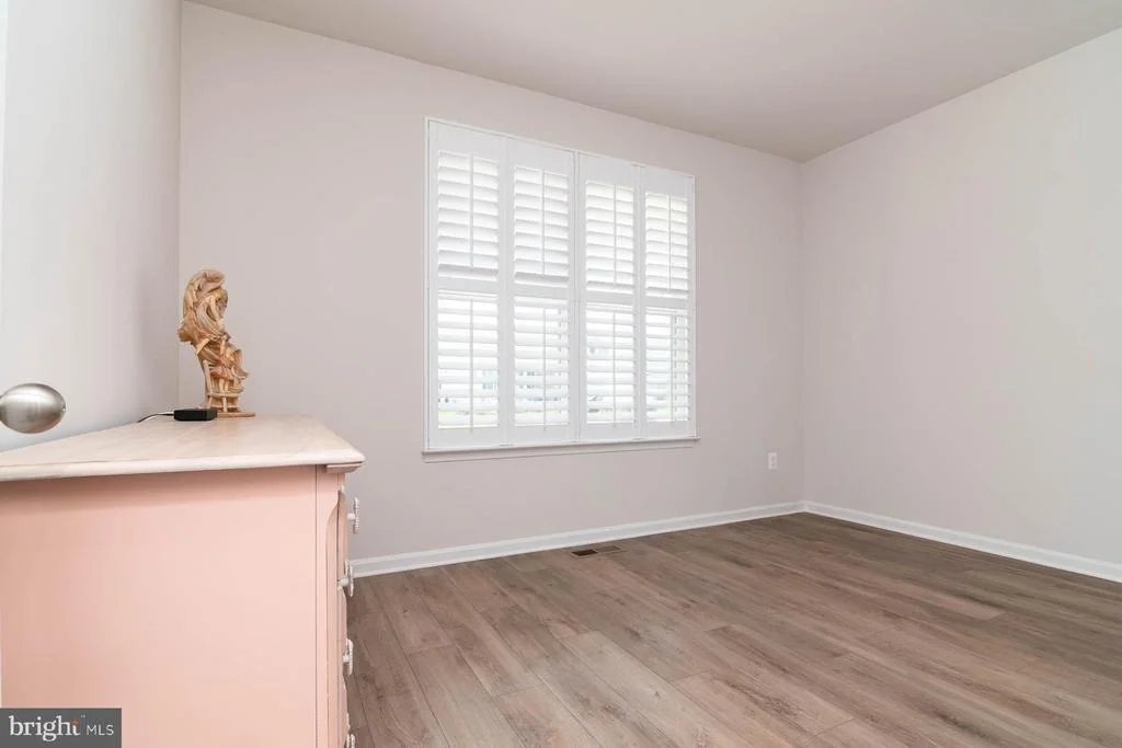 Photo of 25087 TREEVIEW LANE