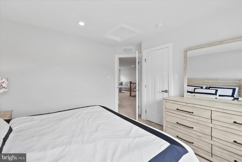 Photo of 37296 SPINNEY LANE