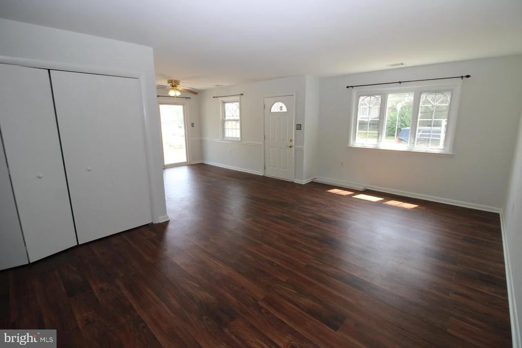 Photo of 439 CENTER STREET
