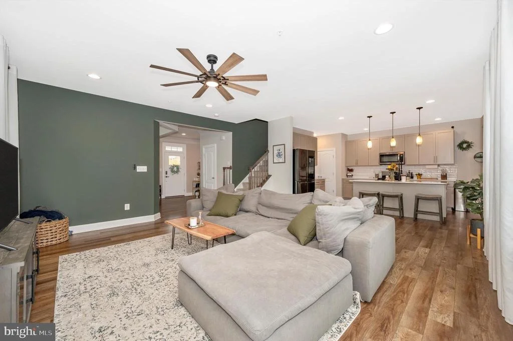 Photo of 529 POTOMAC VIEW PARKWAY