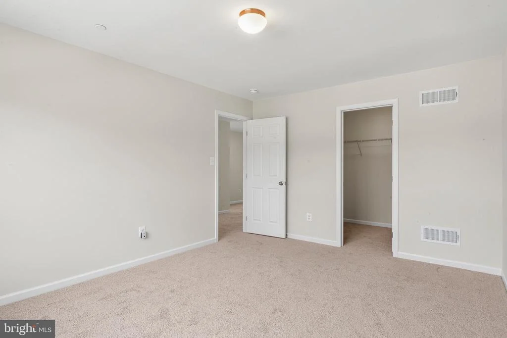 Photo of 2754 HILLFIELD DRIVE