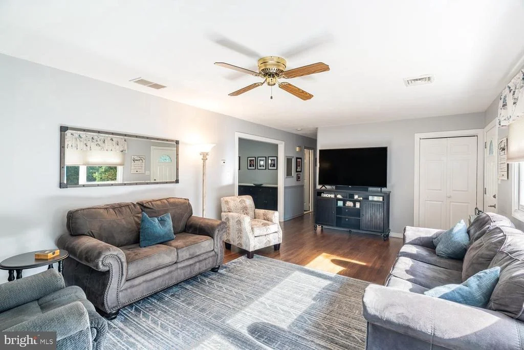 Photo of 38 PINEHURST DRIVE