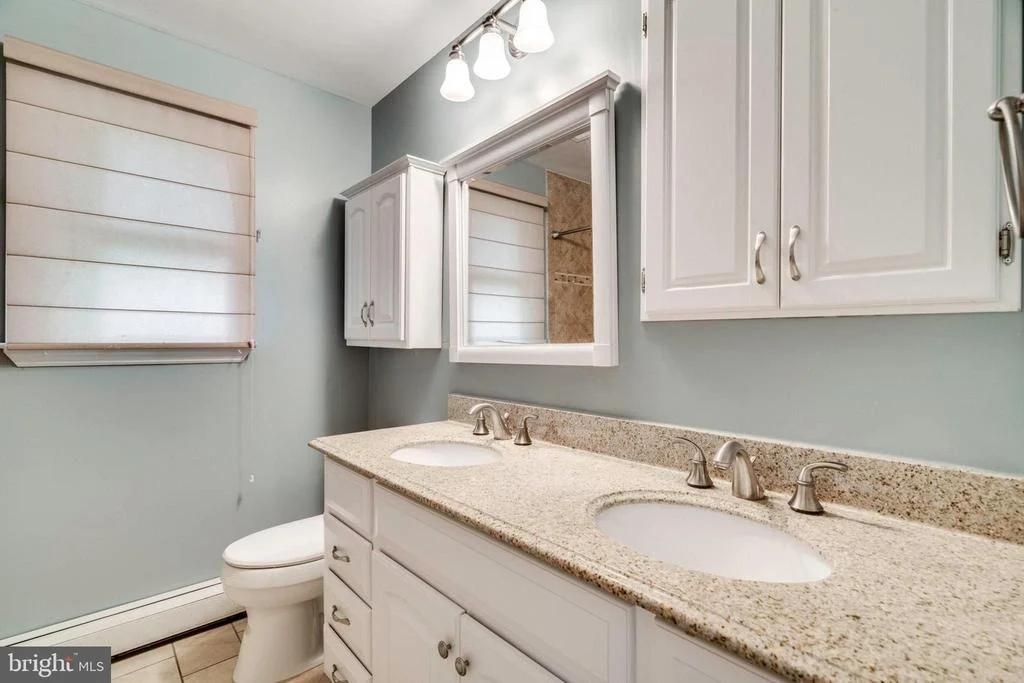 Photo of 4235 SIDEBURN ROAD