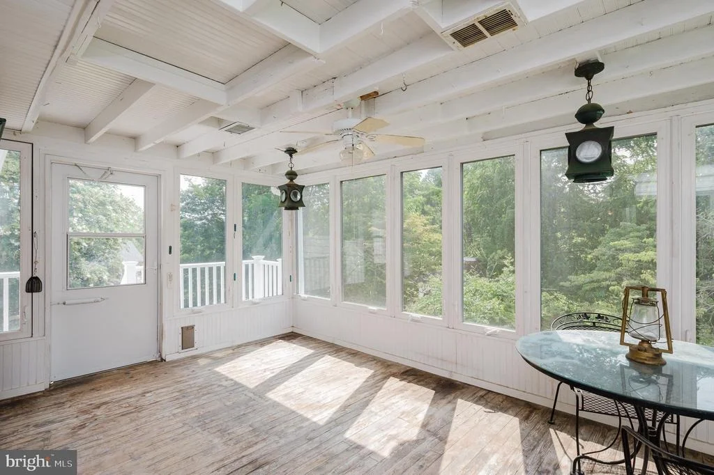 Photo of 1306 GRANDVIEW COURT
