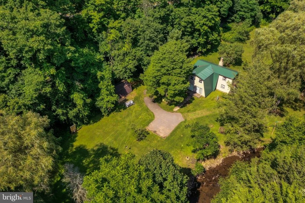 Photo of 4838 BEAR CREEK ROAD