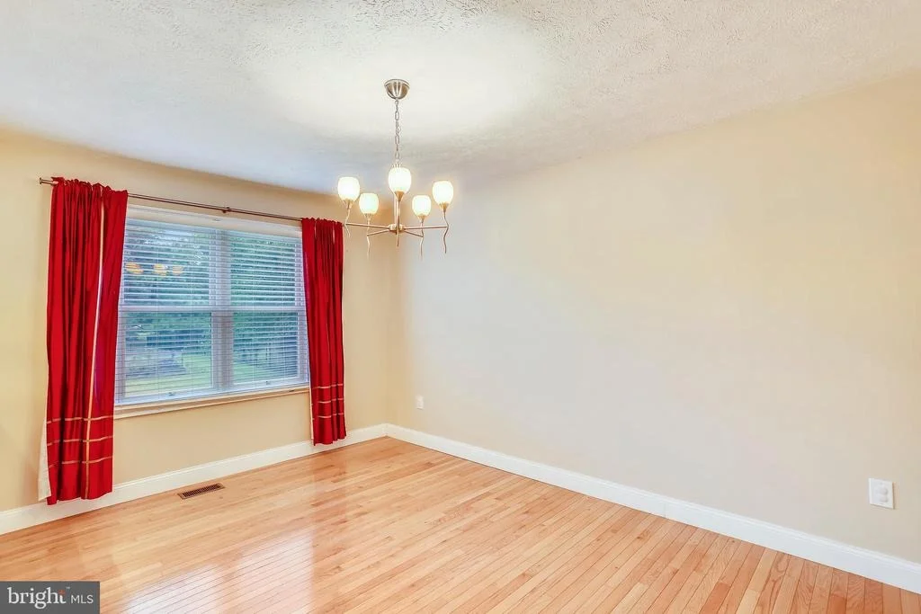 Photo of 15209 DONNA DRIVE