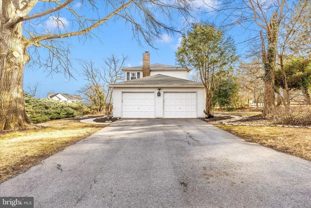 Photo of 5815 MEADOW DRIVE