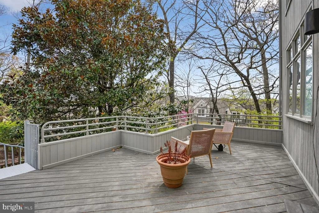 Photo of 2028 BEACON PLACE