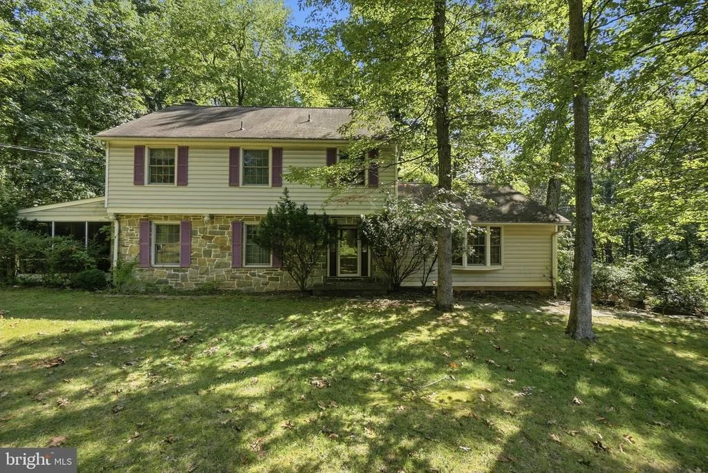 Photo of 17517 SKYLINE DRIVE