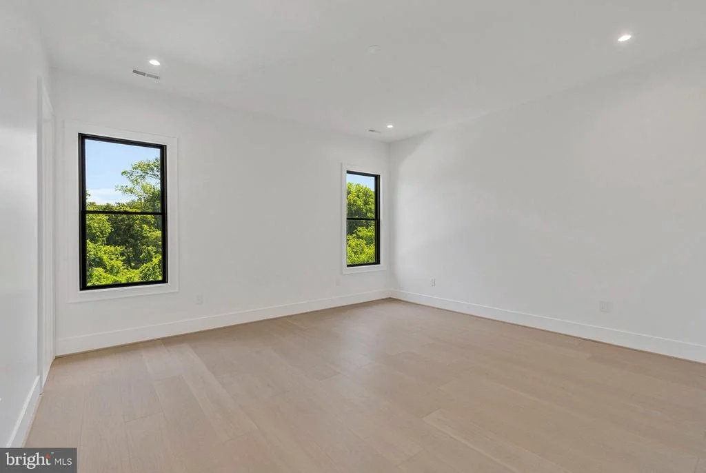 Photo of 1434 WAGGAMAN CIRCLE