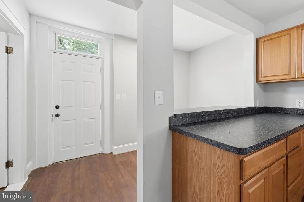 Photo of 320 3RD AVENUE