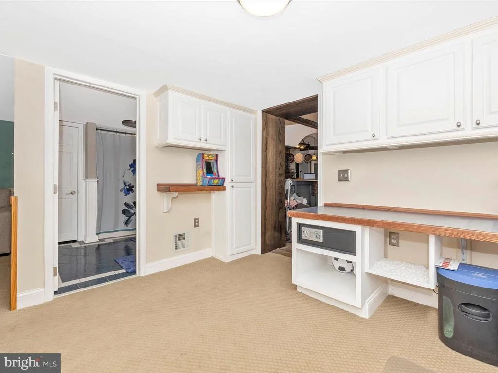 Photo of 11505 PLEASANT VALLEY ROAD