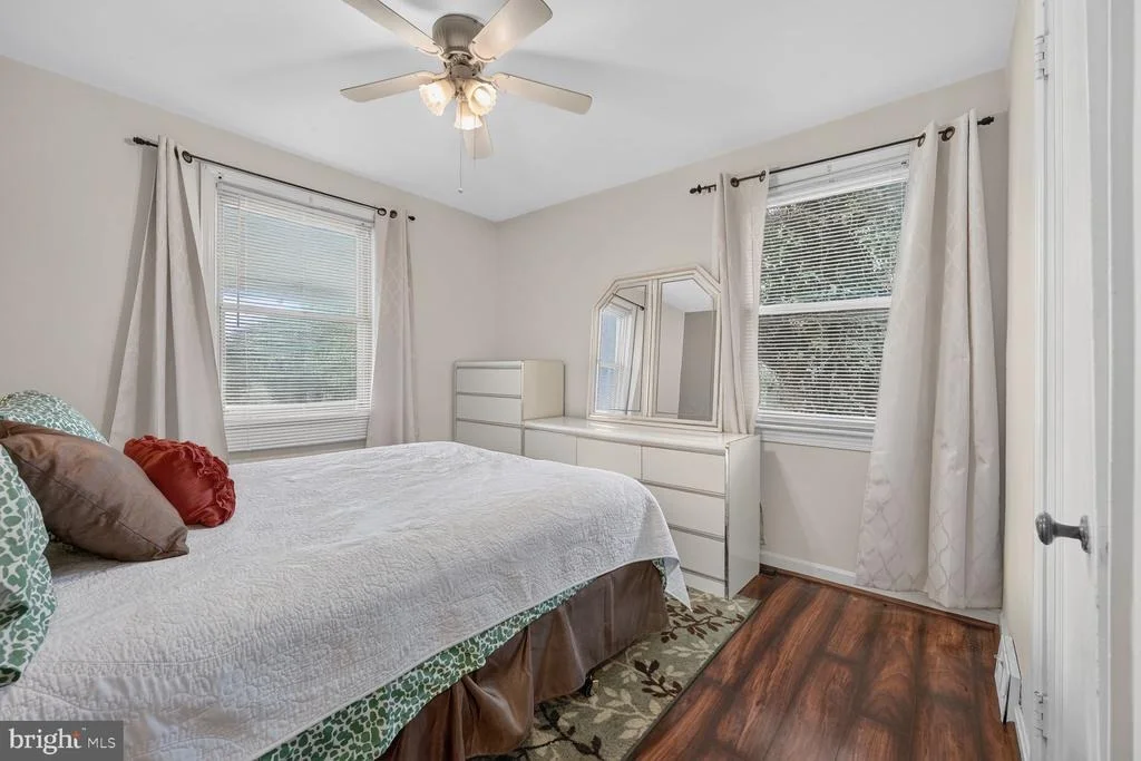 Photo of 5406 SPRING LANE