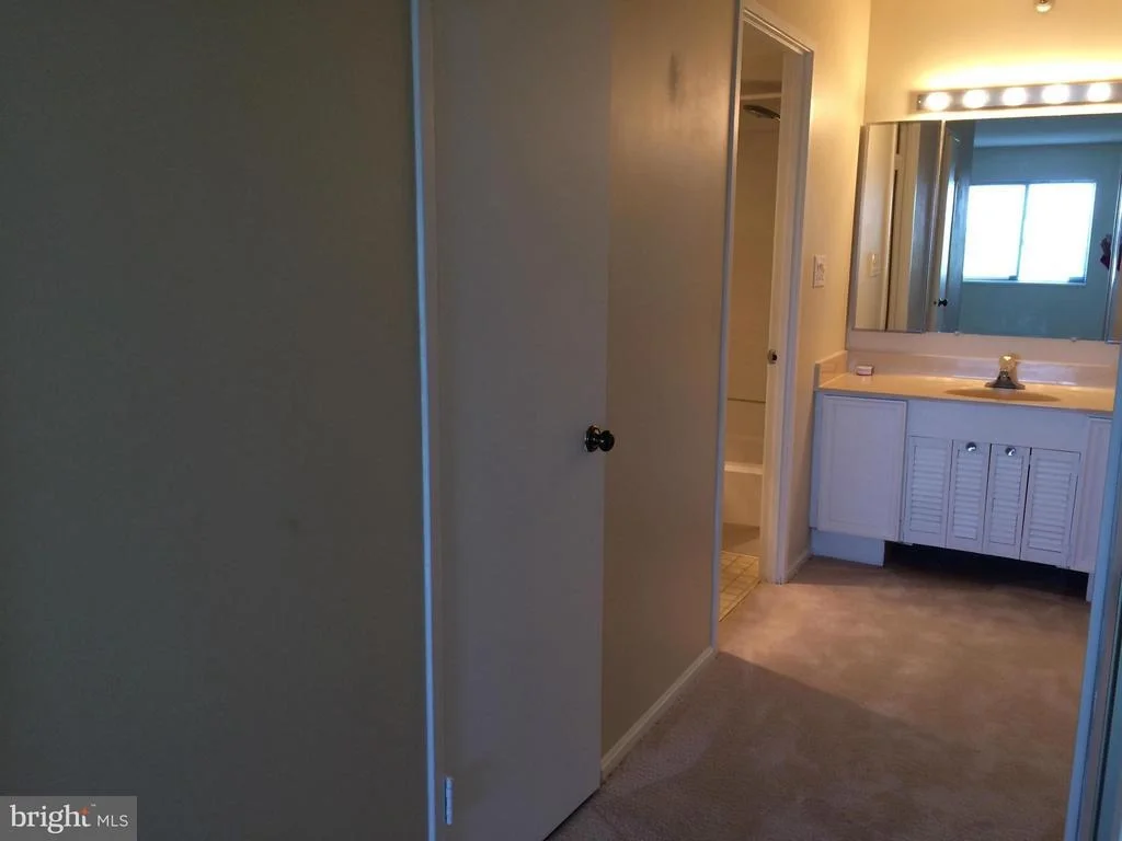 Photo of Unit 21005 at 15107 INTERLACHEN DRIVE