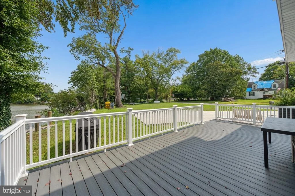 Photo of 456 DEALE ROAD