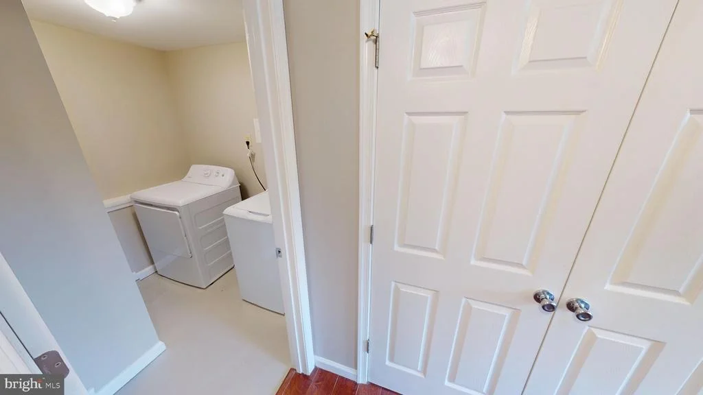 Photo of 1180 BANNISTER CIRCLE