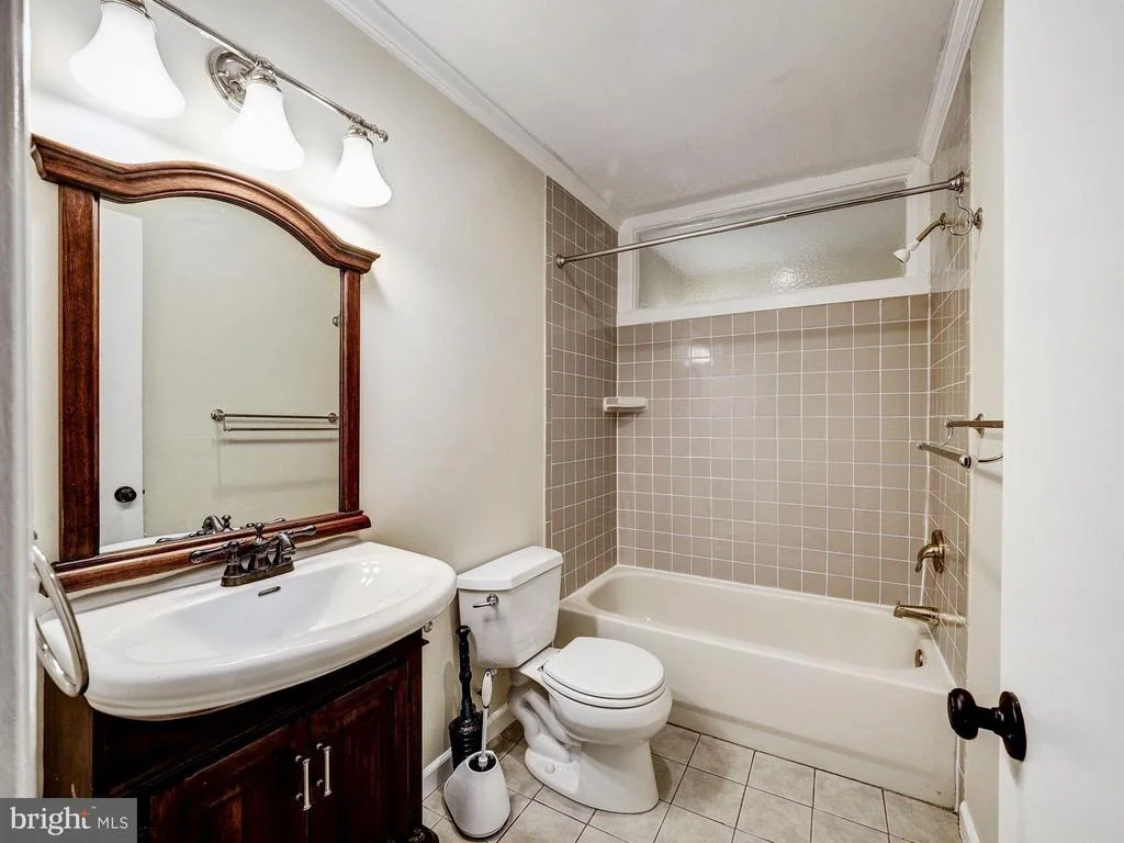 Photo of 407 WILLINGTON DRIVE