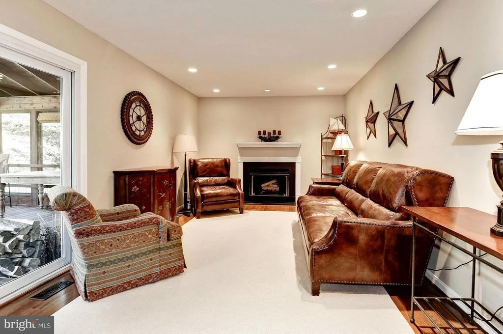 Photo of 413 WOONSOCKETT LANE