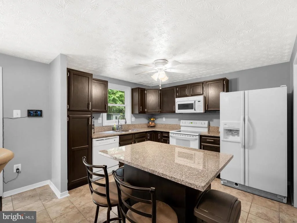 Photo of 8726 FAIRHAVEN PLACE
