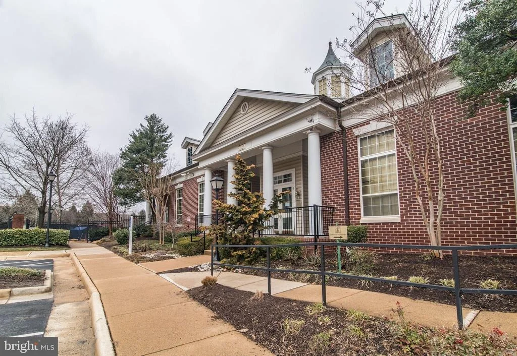 Photo of Unit 2211 at 1600 SPRING GATE DRIVE
