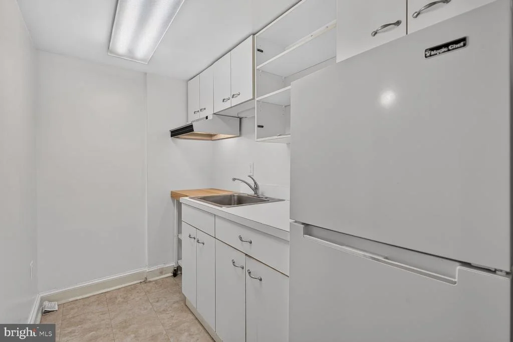 Photo of 2030 LANIER DRIVE