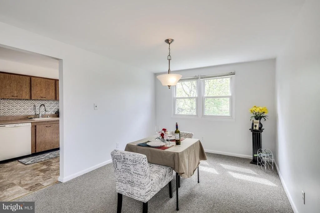 Photo of 937 GROVEHILL ROAD