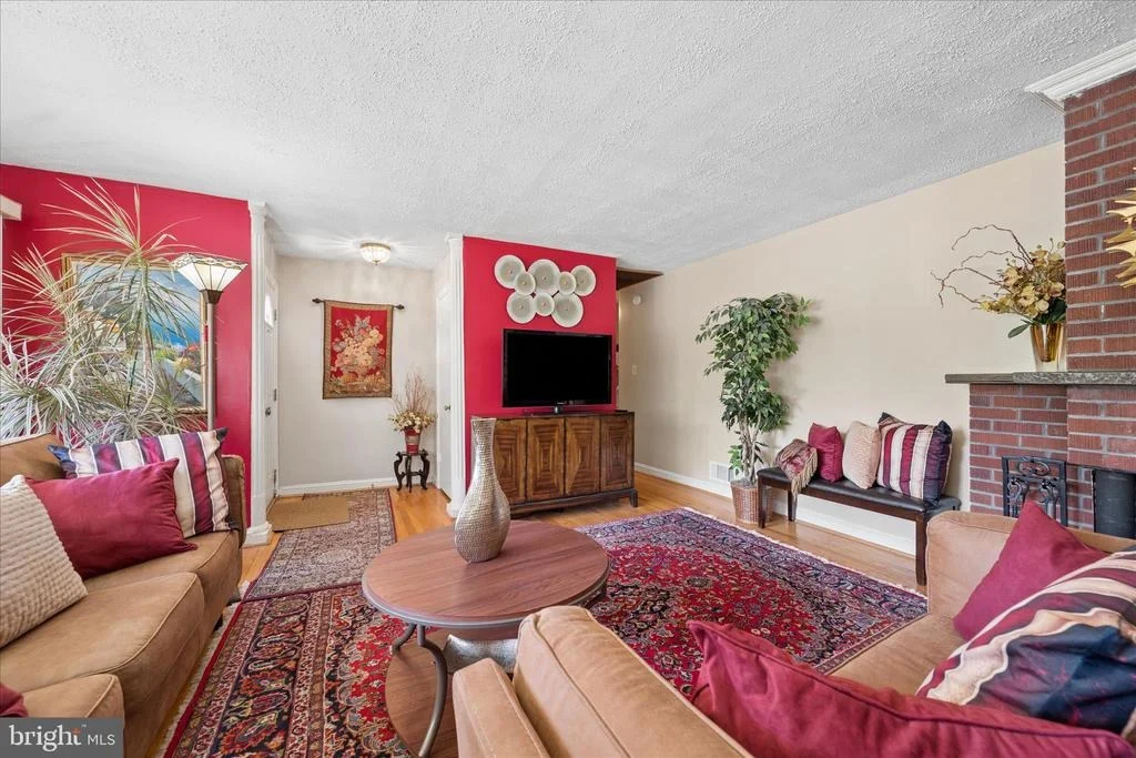 Photo of 6803 ADELPHI ROAD