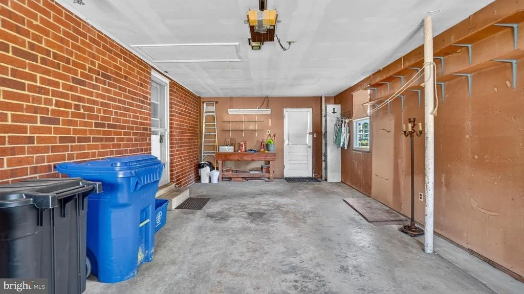 Photo of 3131 CASTLELEIGH ROAD