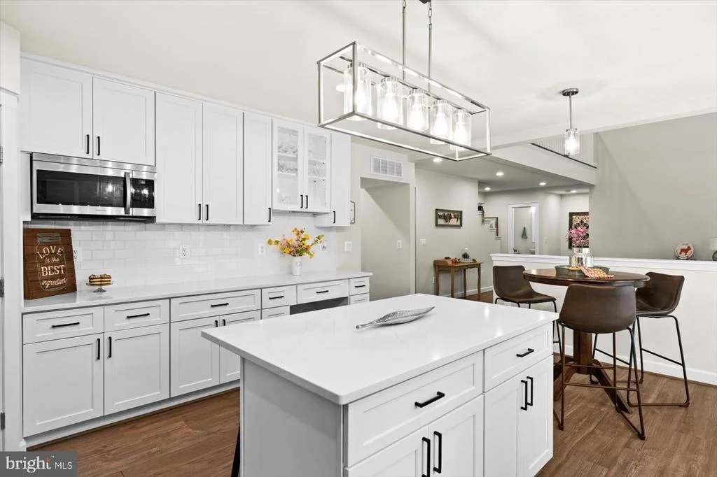Photo of 537 MONTICELLO CIRCLE