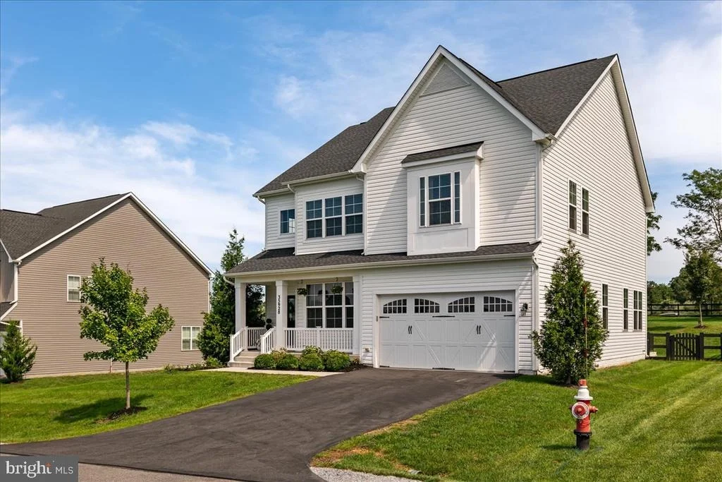 Photo of 35928 PLATINUM DRIVE